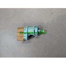 Кнопка выключатель педали тормоза стоп сигнала 52092117 б\у 1.4i 350A1000 Fiat Fiorino, Qubo 